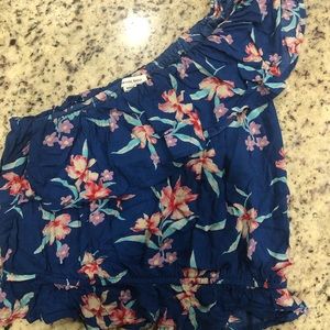 One shoulder top American Eagle